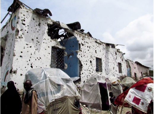 Mogadiscio, 2011. Les attaques contre les locaux de MSF se sont tellement multipliées qu'en 2014, l'ONG a été contrainte de fermer tous ses programmes en Somalie et de quitter le pays. 