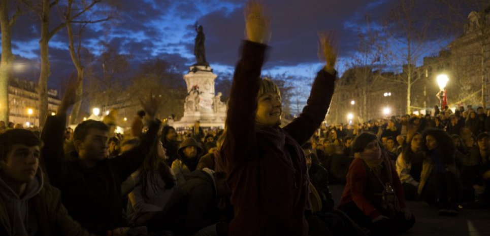 Les deux mouvements ont - chacun à leur façon - un seul objectif : renverser la table. (JOEL SAGET/AFP)