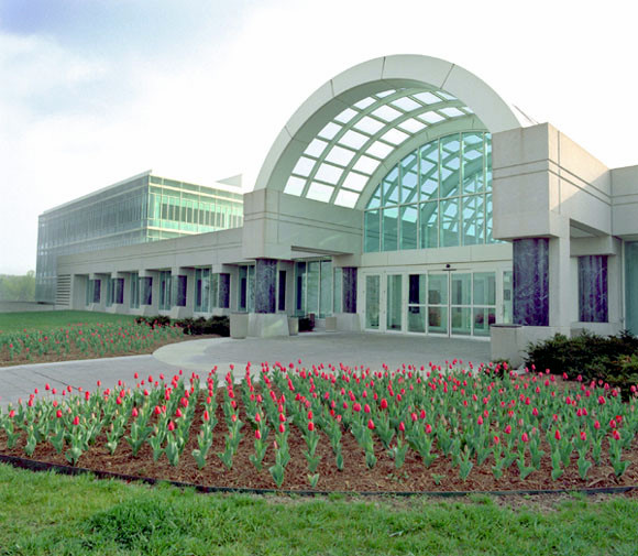 Le siège de la CIA à Langley (via Wikimedia Commons).