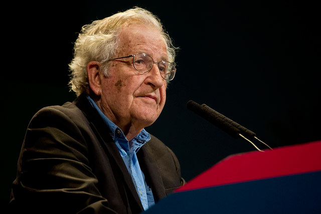 Noam Chomsky lors d'une conférence à Buenos Aires, le 12 mars 2015. (Photo: Ministerio de Cultura de la Nación Argentina)