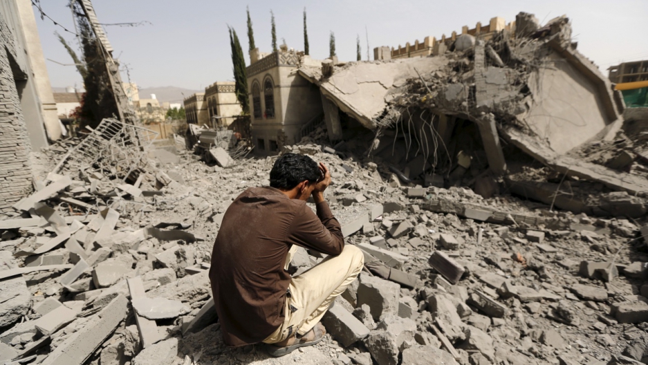 Yémen le pays bombardé oublié de tous, où des civiles sont régulièrement tué par le pays des droits de l'homme : l'Arabie Saoudite... - Page 2 1-33