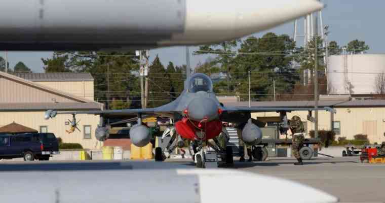 Trump : Nous disposons d’une quantité d’armes « illimitée » pour mener une guerre « sans fin »